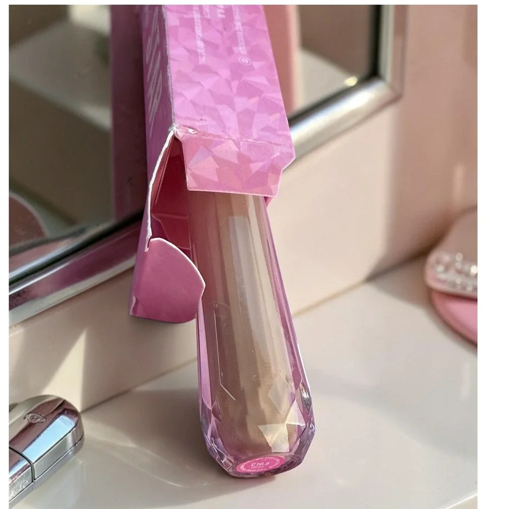 Jeffree Star Cosmetics - Magic Star Liquid Concealer - Shade:  C16.5 - *NIB*